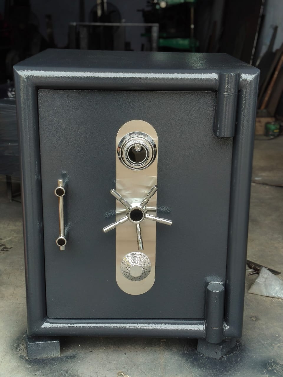 Solid Safe — Model 26